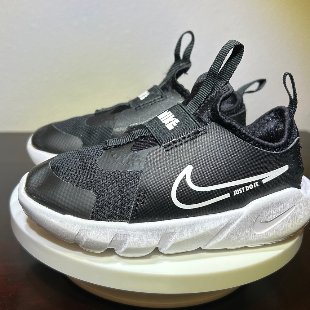 NIKE Toddler Kids Flex Runner 2 Slip-On Running Sneakers |Size 8C
